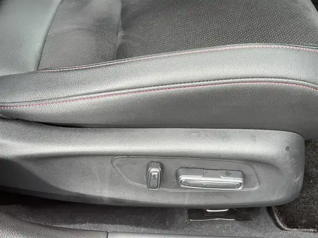 ホンダ シビック e:HEV 長崎県 2023(令5)年 2.9万km プレミアムクリスタルレッドM ワンオーナー/純正ナビ/BOSEサウンド/前後ドライブレコーダー/ハーフレザーシート/前席シートヒーター/前席パワーシート/ホンダセンシング/ブラインドスポットモニター/レーンキープアシスト/クリアランスソナー/パドルシフト/オートライト/LEDヘッドライト/ステアリングスイッチ/バックカメラ/レーダークルーズコントロール/置くだけ充電/リアゲートスポイラー