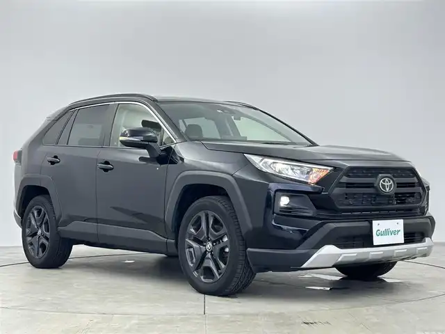 トヨタ ＲＡＶ４ アドベンチャー 愛知県 2022(令4)年 2.3万km 黒 トヨタセーフティーセンス/純正8インチナビ/（Bluetooth/USB入力/AM・FMチューナー）/バックカメラ/ブラインドスポットモニター/4WD/ドライブレコーダー/ETC/パワーシート/シートヒーター/シートクーラー/ステアリングヒーター/合皮シート/メモリシート/ルーフレール/オートライト/コーナーセンサー/純正LEDライト/フロアマット/スマートキー/ステアリングリモコン/防眩ミラー/電子パーキング/オートホールド/電動格納ミラー