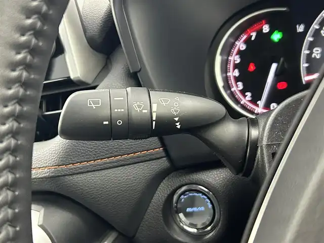 トヨタ ＲＡＶ４ アドベンチャー 愛知県 2022(令4)年 2.3万km 黒 トヨタセーフティーセンス/純正8インチナビ/（Bluetooth/USB入力/AM・FMチューナー）/バックカメラ/ブラインドスポットモニター/4WD/ドライブレコーダー/ETC/パワーシート/シートヒーター/シートクーラー/ステアリングヒーター/合皮シート/メモリシート/ルーフレール/オートライト/コーナーセンサー/純正LEDライト/フロアマット/スマートキー/ステアリングリモコン/防眩ミラー/電子パーキング/オートホールド/電動格納ミラー