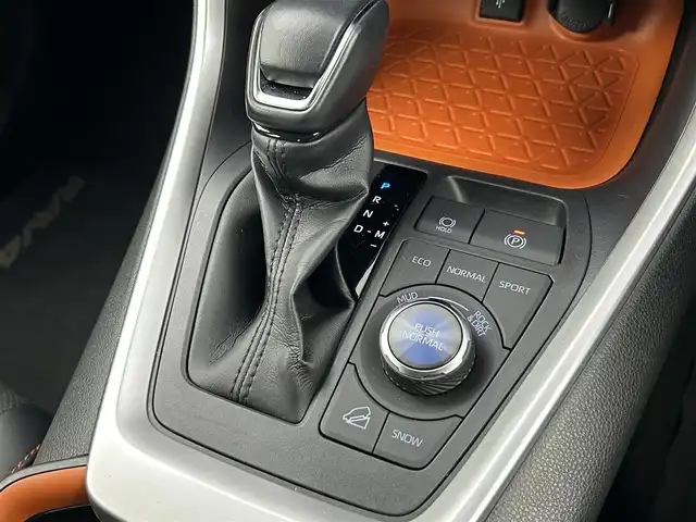 トヨタ ＲＡＶ４ アドベンチャー 愛知県 2022(令4)年 2.3万km 黒 トヨタセーフティーセンス/純正8インチナビ/（Bluetooth/USB入力/AM・FMチューナー）/バックカメラ/ブラインドスポットモニター/4WD/ドライブレコーダー/ETC/パワーシート/シートヒーター/シートクーラー/ステアリングヒーター/合皮シート/メモリシート/ルーフレール/オートライト/コーナーセンサー/純正LEDライト/フロアマット/スマートキー/ステアリングリモコン/防眩ミラー/電子パーキング/オートホールド/電動格納ミラー