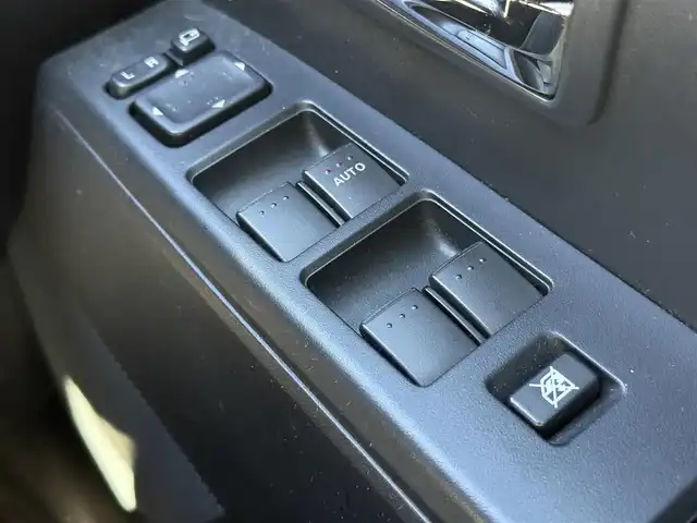 マツダ プレマシー 20C スカイアクティブ 千葉県 2013(平25)年 12.2万km ジールレッドマイカ ユーザー買取車両/純正ナビ/・フルセグ/BT/DVD/CD/バックカメラ/ETC/両側パワースライドドア/HIDヘッドライト