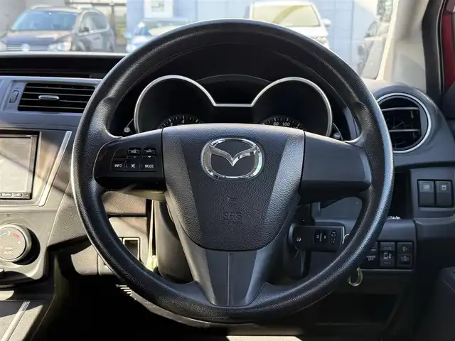 マツダ プレマシー 20C スカイアクティブ 千葉県 2013(平25)年 12.2万km ジールレッドマイカ ユーザー買取車両/純正ナビ/・フルセグ/BT/DVD/CD/バックカメラ/ETC/両側パワースライドドア/HIDヘッドライト