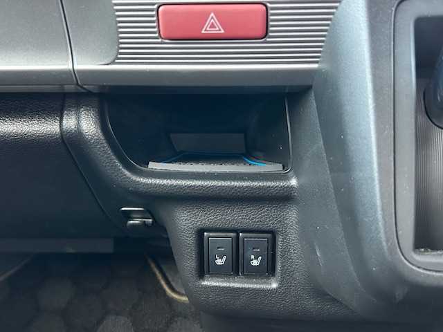 スズキ スペーシア ギア HYBRID XZターボ 静岡県 2022(令4)年 2.4万km デニムブルー ガンメタリック 2トーン 社外SDナビ/フルセグTV/Bluetooth接続/バックカメラ/アイドリングストップ/パドルシフト/両側パワースライドドア/前席シートヒーター/デュアルカメラブレーキサポート/レーダークルーズコントロール/横滑り防止装置/レーンキープアシスト/後部コーナーセンサー/ヘッドアップディスプレイ/オートライト/オートマティックハイビーム/純正14インチブラックアルミホイール/純正フロアマット/ビルトインETC/LEDヘッドライト/LEDフォグランプ