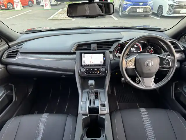 ホンダ シビック ハッチバック 千葉県 2018(平30)年 5.8万km クリスタルブラックパール ワンオーナー車/ホンダセンシング/衝突軽減ブレーキ/レーダークルーズコントロール/レーンキープアシスト/純正SDナビ/フルセグTV/Bluetooth/バックカメラ/シートヒーター/純正ドライブレコーダー/LEDライト/ETC/保証書・取説/スマートキー
