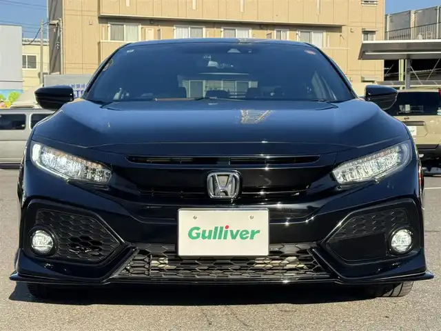 ホンダ シビック ハッチバック 千葉県 2018(平30)年 5.8万km クリスタルブラックパール ワンオーナー車/ホンダセンシング/衝突軽減ブレーキ/レーダークルーズコントロール/レーンキープアシスト/純正SDナビ/フルセグTV/Bluetooth/バックカメラ/シートヒーター/純正ドライブレコーダー/LEDライト/ETC/保証書・取説/スマートキー