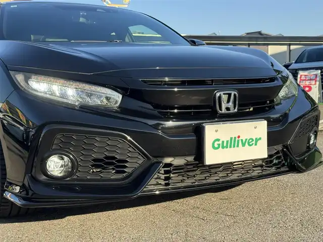 ホンダ シビック ハッチバック 千葉県 2018(平30)年 5.8万km クリスタルブラックパール ワンオーナー車/ホンダセンシング/衝突軽減ブレーキ/レーダークルーズコントロール/レーンキープアシスト/純正SDナビ/フルセグTV/Bluetooth/バックカメラ/シートヒーター/純正ドライブレコーダー/LEDライト/ETC/保証書・取説/スマートキー