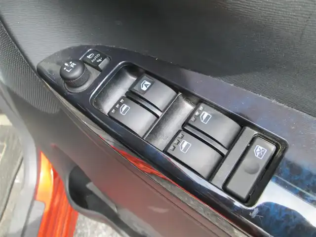 ダイハツ タント カスタム RS トップED SAⅡ 千葉県 2016(平28)年 6.1万km トニコオレンジメタリック ワンオーナー/純正SDナビ、フルセグTV/バックカメラ/オーディオ【CD/DVD/SD/BT】/LEDヘッドライト&LEDフォグ/純正15インチAW/ウィンカードアミラー/ハーフレザーシート/革巻きステアリング/横滑り防止装置/アイドリングストップ/前後ドライブレコーダー/ETC/新車整備手帳/取扱説明書/スペアキー