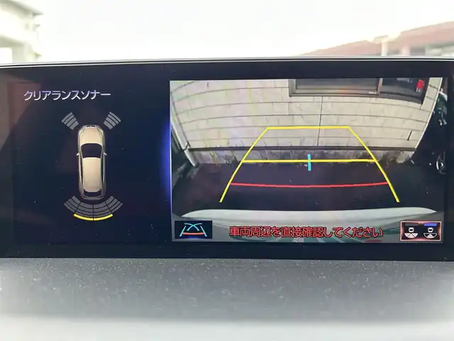 レクサス ＮＸ 300 Fスポーツ 福岡県 2018(平30)年 6万km ホワイトノーヴァガラスフレーク TRDエアロ（フロント）/ムーンルーフ/純正10.3インチHDDナビ/　(AM/FM/CD/DVD/Bluetooth/AUX/フルセグTV)/バックカメラ/レクサスセーフティーセンス/・プリクラッシュセーフティーセンス/・レーンディパーチャーアラート/・レーダークルーズコントロール（全車速追従機能付き）/・オートマチックハイビーム/・パーキングサポートアシスト/・ブラインドスポットモニター/・先行者発進アラーム/・横滑り防止装置/オートライト/黒/赤レザーシート/NEXTEC前後方トライブレコーダー【NX-DRW22】/パワーバックドア/ステアリングヒーター/シートヒーター（運転席＋助手席）/シートベンチレーター（運転席＋助手席）/シートメモリー/純正18インチアルミホイール/アクティブサウンドコントロール/ヘッドライトウォッシャーノズル/ビルトインETC2.0/プッシュスタート/パドルシフト/nanoe付エアコン/クリアランスソナー/コーナーセンサー/盗難防止装置/USBポート×2/カードキー×1/スペアキー×1/保証書/取扱説明書/ナビ取扱説明書