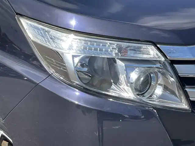 トヨタ ノア Si 佐賀県 2014(平26)年 13.1万km ダークバイオレットマイカメタリック 自社ローンご希望の方は別途その旨お申付け下さい/こちらは現金またはオートローンご利用時の価格です/ディーラーop8インチナビ【NSZT-Y64T】/（Bluetooth/フルセグTV/CD/DVD/AM/FM）/純正11インチフリップダウンモニター【V11T-R62C】/バックカメラ/両側パワースライドドア/LEDヘッドライト/デュアルエアコン/フルオートウィンドウ/革巻きステアリング/ステアリングスイッチ/純正16AW/純正フロアマット/電格ミラー/ドアバイザー/プッシュスタート/スマートキー/本体取扱説明書/ナビ取扱説明書/記録簿