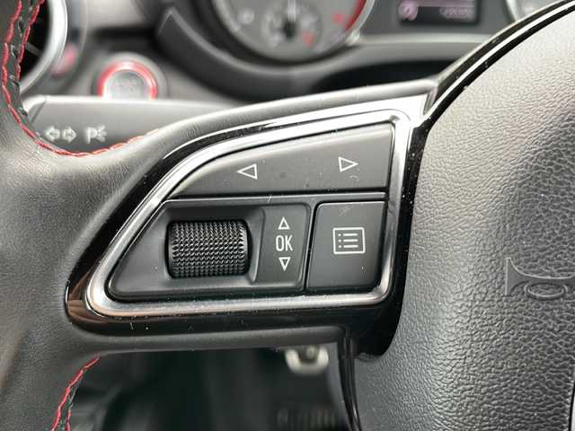 アウディ Ｓ１ クワトロリミテッドエディション 秋田県 2015(平27)年 7.1万km 黒 ・純正ナビ/・バックカメラ/・フルフラットシート/・純正フロアマット/・純正アルミホイール/・ABS/・横滑り防止/・パーキングアシスト/・LEDヘッドライト/・純正ドライブレコーダー（前後）/・エンジンスタートボタン/・スマートキー/・6速MT車/・AAC