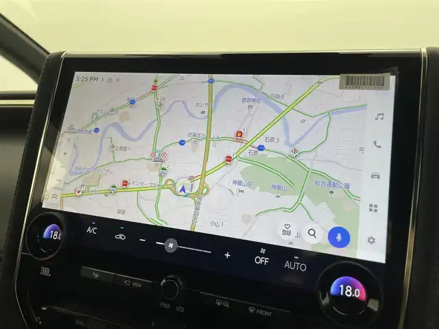 トヨタ ヴェルファイア ハイブリット エグゼクティブ ラウンジ 熊本県 2024(令6)年 7万km プラチナホワイトパールマイカ ワンオーナー　/禁煙車　/ユニバーサルステップ　/左右独立ムーンルーフ　/純正14インチディスプレイオーディオ（ApplCarPlay・AndroidAuto・BT・フルセグ・CD・DVD・USB・HDMI）/全方位ドライブレコーダー　/全周囲カメラ　/ビルトインＥＴＣ２．０　/両側パワースライドドア　/純正１４インチ後席フリップダウンモニター/パワーバックドア/トヨタセーフティーセンス/・プリクラッシュセーフティ/・フロントクロストラフィックアラート/・レーンチェンジアシスト/・レーントレーシングアシスト/・レーンディパーチャーアラート/・レーダークルーズコントロール/・プロアクティブドライビングアシスト/・ドライバー異常対応システム/・発進遅れ告知機能/・ブラインドスポットモニター/横滑り防止/アイドリングストップ/全席シートヒーター/全席エアーシート/前席パワーシート/メモリシート/nanoeX/前後クリアランスソナー/JBLサウンド/オットマン/置くだけ充電/オートライト/三眼LEDヘッドライト/フォグランプ/スマートキー/スペアキー1本/保証書/取扱説明書
