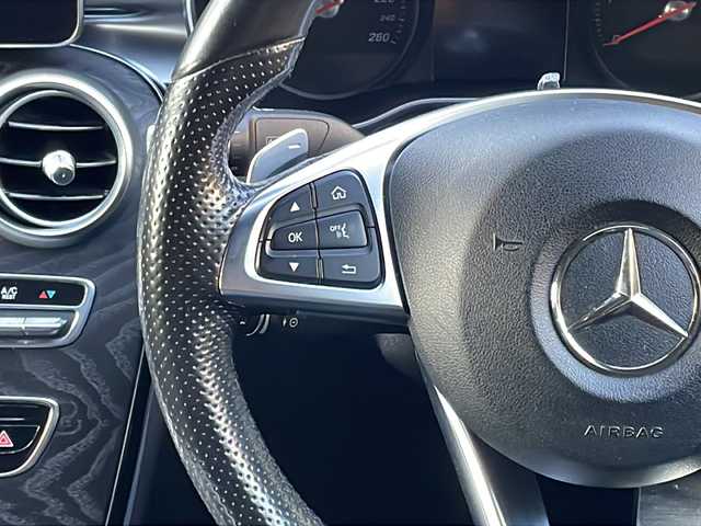 メルセデス・ベンツ Ｃ２２０ｄ ローレウスエディション 愛知県 2018(平30)年 7.9万km イリジウムシルバー /禁煙車//特別仕様車【ローレウスエディション】//純正ナビ（ＣＤ・ＤＶＤ・フルセグ・ＵＳＢ）//バックカメラ//ビルトインＥＴＣ２．０//レーダークルーズコントロール//前後クリアランスソナー//前席シートヒーター//前席パワーシート//衝突軽減ブレーキ//レーンキープアシスト//ブラインドスポットモニター//アイドリングストップ//ステアリングパイロット//アテンションアシスト//アクティブブレーキアシスト//電動テレスコ＆チルト機能ステアリング//純正フロアマット//オートライト//LEDインテリジェントライトシステム//スマートキー//スペアキー1本//保証書・取説