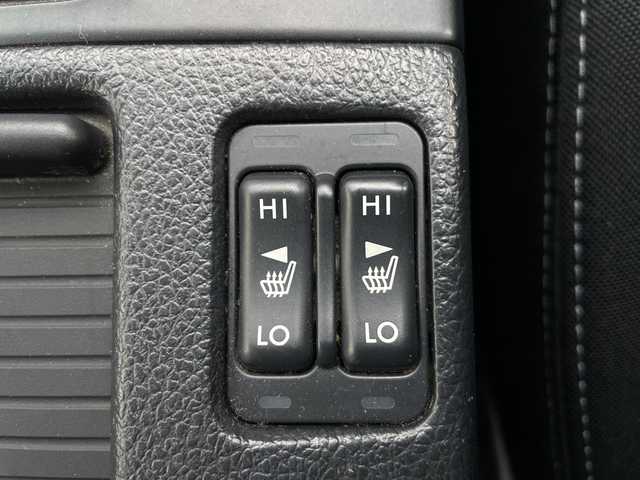 スバル レヴォーグ 1．6GTアイサイト Vスポーツ 富山県 2019(平31)年 7.6万km ダークグレーメタリック 純正9インチナビゲーション　/型式：CN-LX840D/【CD/DVD/BT/AUX/HDMI/フルセグTV/USB】/バックカメラ/ETC/寒冷地仕様/前席シートヒーター/追従クルーズコントロール/レーンキープアシスト/衝突軽減防止装置/STIエアロ/純正18インチAW　/純正フロアマット/スマートキー