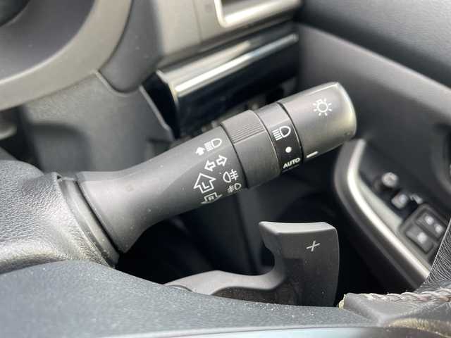 スバル レヴォーグ 1．6GTアイサイト Vスポーツ 富山県 2019(平31)年 7.6万km ダークグレーメタリック 純正9インチナビゲーション　/型式：CN-LX840D/【CD/DVD/BT/AUX/HDMI/フルセグTV/USB】/バックカメラ/ETC/寒冷地仕様/前席シートヒーター/追従クルーズコントロール/レーンキープアシスト/衝突軽減防止装置/STIエアロ/純正18インチAW　/純正フロアマット/スマートキー