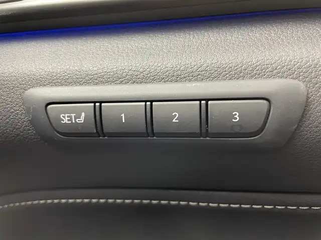 レクサス ＮＸ 350h Fスポーツ 茨城県 2023(令5)年 1.9万km グラファイトブラックガラスフレーク 14インチ純正ナビ付ディスプレイオーディオ/・FM/AM/Bluetooth/Miracast/USB/・フルセグTV/・Apple CarPlay/Android Auto/・全方位カメラ/・オーディオ（マークレビンソン）/禁煙車/BSM/レザーシート/・シートヒーター（D+N席）/・エアシート（D+N席）/前後コーナーセンサー/ビルドインETC2.0/Advanced　Park/パドルシフト/追従型クルーズコントロール/トレイルモード/サンルーフ/電動リアゲート/純正アルミホイール/純正フロアマット/横滑り防止機能/レーンキープアシスト/衝突被害軽減ブレーキ/カーテンエアバッグ/W+サイドエアバッグ/三眼LEDヘッドライト/AAC/オートライト/オートマチックハイビーム/スペアキー