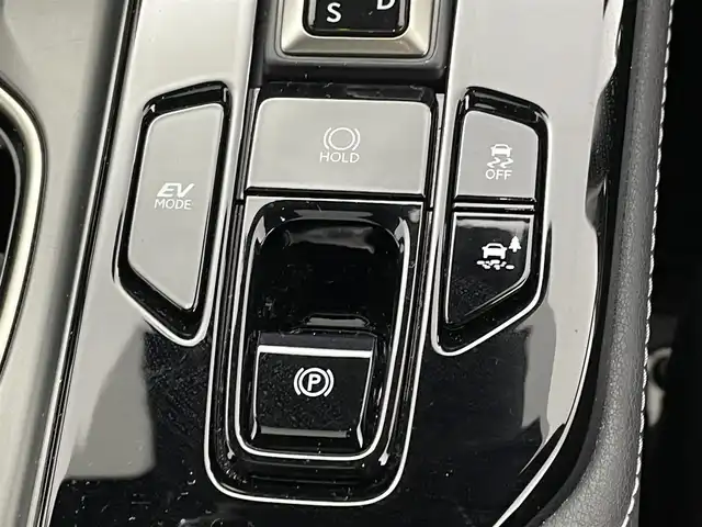 レクサス ＮＸ 350h Fスポーツ 茨城県 2023(令5)年 1.9万km グラファイトブラックガラスフレーク 14インチ純正ナビ付ディスプレイオーディオ/・FM/AM/Bluetooth/Miracast/USB/・フルセグTV/・Apple CarPlay/Android Auto/・全方位カメラ/・オーディオ（マークレビンソン）/禁煙車/BSM/レザーシート/・シートヒーター（D+N席）/・エアシート（D+N席）/前後コーナーセンサー/ビルドインETC2.0/Advanced　Park/パドルシフト/追従型クルーズコントロール/トレイルモード/サンルーフ/電動リアゲート/純正アルミホイール/純正フロアマット/横滑り防止機能/レーンキープアシスト/衝突被害軽減ブレーキ/カーテンエアバッグ/W+サイドエアバッグ/三眼LEDヘッドライト/AAC/オートライト/オートマチックハイビーム/スペアキー