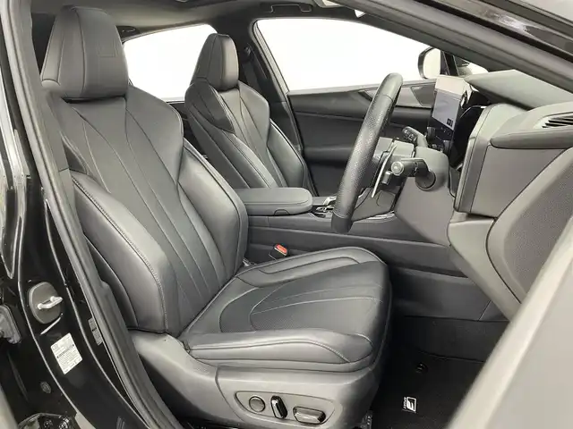 レクサス ＮＸ 350h Fスポーツ 茨城県 2023(令5)年 1.9万km グラファイトブラックガラスフレーク 14インチ純正ナビ付ディスプレイオーディオ/・FM/AM/Bluetooth/Miracast/USB/・フルセグTV/・Apple CarPlay/Android Auto/・全方位カメラ/・オーディオ（マークレビンソン）/禁煙車/BSM/レザーシート/・シートヒーター（D+N席）/・エアシート（D+N席）/前後コーナーセンサー/ビルドインETC2.0/Advanced　Park/パドルシフト/追従型クルーズコントロール/トレイルモード/サンルーフ/電動リアゲート/純正アルミホイール/純正フロアマット/横滑り防止機能/レーンキープアシスト/衝突被害軽減ブレーキ/カーテンエアバッグ/W+サイドエアバッグ/三眼LEDヘッドライト/AAC/オートライト/オートマチックハイビーム/スペアキー