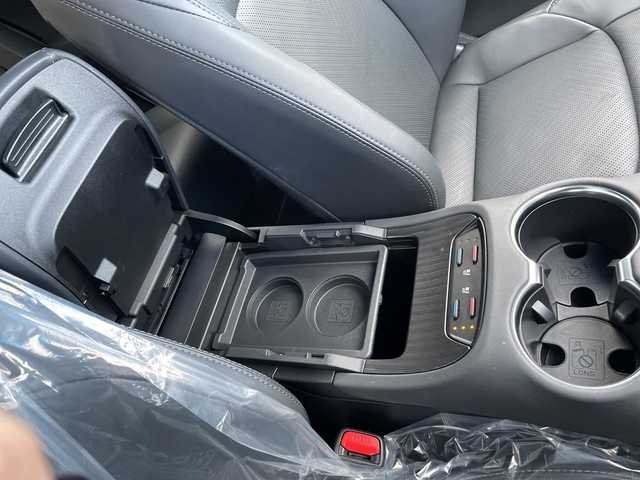 トヨタ ハリアー Z レザーパッケージ 大阪府 2023(令5)年 2万km プラチナホワイトパールマイカ JBLプレミアムサラウンド/純正ディスプレイオーディオ/ナビ機能付き/パノラビックビューモニター/インテリジェントミラー/ビルトインETC2.0/パワーバックドア/ヘッドアップディスプレイ/クリアランスソナー/前席パワーシート/エアシート/シートヒーター/黒革シート/レーダークルーズコントロール/革巻きステアリング/ステアリングリモコン/フロアマット/保証書/取扱説明書/スペアスマートキー１本