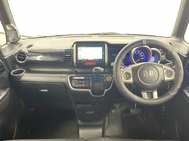 ホンダ Ｎ ＢＯＸ カスタム G ターボパッケージ 長崎県 2012(平24)年 10.4万km クリスタルブラックパール ターボ車/純正ナビ/　ナビ型式VXH-128VF /　FM AM CD DVD フルセグテレビ /両側パワースライドドア /クルーズコントロール /スマートキー/HID/オートライト /フォグランプ /パワーステアリング /パワーウィンドウ /電動格納ウインカーミラー/スマートキー/パドルシフト /ステアリングリモコン/フロアマット/ドアバイザー