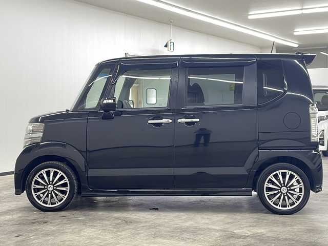 ホンダ Ｎ ＢＯＸ カスタム G ターボパッケージ 長崎県 2012(平24)年 10.4万km クリスタルブラックパール ターボ車/純正ナビ/　ナビ型式VXH-128VF /　FM AM CD DVD フルセグテレビ /両側パワースライドドア /クルーズコントロール /スマートキー/HID/オートライト /フォグランプ /パワーステアリング /パワーウィンドウ /電動格納ウインカーミラー/スマートキー/パドルシフト /ステアリングリモコン/フロアマット/ドアバイザー