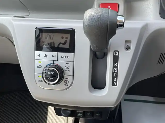 ダイハツ ミラ イース G リミテッド SAⅢ 宮崎県 2018(平30)年 1万km ブライトシルバーメタリック ディスプレイオーディオ/バックカメラ/アイドリングストップ/プッシュスタート/Bluetooth接続/USB入力端子/シートヒーター/横滑り防止装置/衝突被害軽減システム