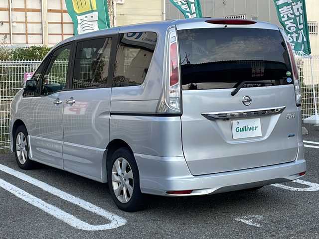 日産 セレナ ハイウェイスター Vセレクション 兵庫県 2012(平24)年 6.2万km ブリリアントシルバー 純正ナビ/CD/DVD/フルセグTV/Bluetooth/バックカメラ/純正フリップダウンモニター/両側パワースライドドア/ビルトインETC/ドライブレコーダー/シートカバー/純正16インチAW/インテリジェントキー/プッシュエンジンスタート/折りたたみ格納式パーソナルテーブル（2列目）/純正フロアマット/保証書/取説/スペアキー