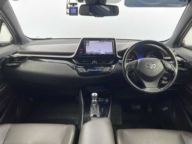 トヨタ Ｃ－ＨＲ G 栃木県 2017(平29)年 19.6万km ダークブラウンマイカメタリック 純正9インチナビ/（AM/FM/CD/DVD/Bluetooth/SD/SDRec)/フルセグTV/バックカメラ/前後ドライブレコーダー/レーダークルーズコントロール/ステアリングスイッチ/ETC/LED/オートライト/オートハイビーム