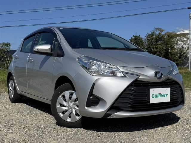 トヨタ ヴィッツ F Mパッケージ 兵庫県 2017(平29)年 2.9万km シルバーM トヨタセーフティセンス/プリクラッシュセーフティ/レーンディパーチャーアラート/オートマチックハイビーム/純正USB/CDチューナー/キーレスキー