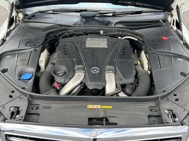 メルセデス・ベンツ Ｓ５５０Ｌ AMGライン 千葉県 2017(平29)年 7万km ダイヤモンドホワイト 純正ナビ/フルセグテレビ/サンルーフ/SD/SD/DVD再生/Bluetooth接続/ブルメスタースピーカー/メディアレジスター/ETC/パノラミックビューモニター/パワーバックドア/ステアリングアシスト/ディストロニックプラス/レーンキープアシスト/コーナーセンサー/全席シートヒーター/全席エアシート/全席パワーシート/全席メモリーシート/電動格納ウィンカーミラー/プッシュスタート/スマートキー/純正アルミホイール/純正フロアマット/取扱説明書/保証書