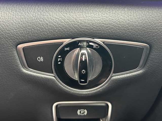 メルセデス・ベンツ Ｓ５５０Ｌ AMGライン 千葉県 2017(平29)年 7万km ダイヤモンドホワイト 純正ナビ/フルセグテレビ/サンルーフ/SD/SD/DVD再生/Bluetooth接続/ブルメスタースピーカー/メディアレジスター/ETC/パノラミックビューモニター/パワーバックドア/ステアリングアシスト/ディストロニックプラス/レーンキープアシスト/コーナーセンサー/全席シートヒーター/全席エアシート/全席パワーシート/全席メモリーシート/電動格納ウィンカーミラー/プッシュスタート/スマートキー/純正アルミホイール/純正フロアマット/取扱説明書/保証書