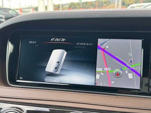 メルセデス・ベンツ Ｓ５５０Ｌ AMGライン 千葉県 2017(平29)年 7万km ダイヤモンドホワイト 純正ナビ/フルセグテレビ/サンルーフ/SD/SD/DVD再生/Bluetooth接続/ブルメスタースピーカー/メディアレジスター/ETC/パノラミックビューモニター/パワーバックドア/ステアリングアシスト/ディストロニックプラス/レーンキープアシスト/コーナーセンサー/全席シートヒーター/全席エアシート/全席パワーシート/全席メモリーシート/電動格納ウィンカーミラー/プッシュスタート/スマートキー/純正アルミホイール/純正フロアマット/取扱説明書/保証書