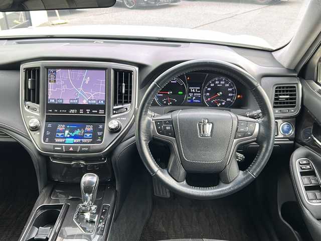 トヨタ クラウン ハイブリッド アスリートS 山形県 2014(平26)年 7.4万km ホワイトパールクリスタルシャイン 禁煙車/クルーズコントロール/横滑り防止装置/純正ナビ/（Bluetooth/CD/フルセグ)/バックカメラ/LEDオートライト/フォグランプ/DN席パワーシート/前後ドライブレコーダー/デジタルインナーミラー/ステアリングスイッチ/ビルトインETC/純正AW/純正フロアマット/電動格納ウィンカーミラー/スマートキー×2/ドアバイザー