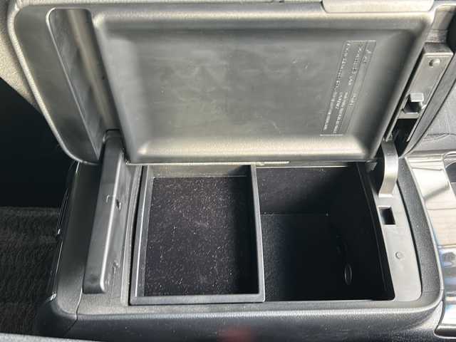 トヨタ クラウン ハイブリッド アスリートS 山形県 2014(平26)年 7.4万km ホワイトパールクリスタルシャイン 禁煙車/クルーズコントロール/横滑り防止装置/純正ナビ/（Bluetooth/CD/フルセグ)/バックカメラ/LEDオートライト/フォグランプ/DN席パワーシート/前後ドライブレコーダー/デジタルインナーミラー/ステアリングスイッチ/ビルトインETC/純正AW/純正フロアマット/電動格納ウィンカーミラー/スマートキー×2/ドアバイザー