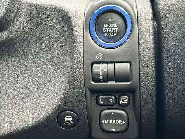 スバル インプレッサ ＷＲＸ 岩手県 2010(平22)年 6.3万km スパークシルバーメタリック 社外ＳＤナビ（型式AVIC-HRZ900)/バックカメラ　/柿本改マフラー　/ＥＴＣ　/純正レカロシート　/クスコタワーバー　/BLITZブーストコントローラー　/革ステアリング　/社外前後ドライブレコーダー　/社外ＧＰＳレーダー　/社外エアクリーナー　/ＨＫＳスペックA車高調/プッシュスタート/スペアキー/ドアバイザー/フロアマット/保証書　取説