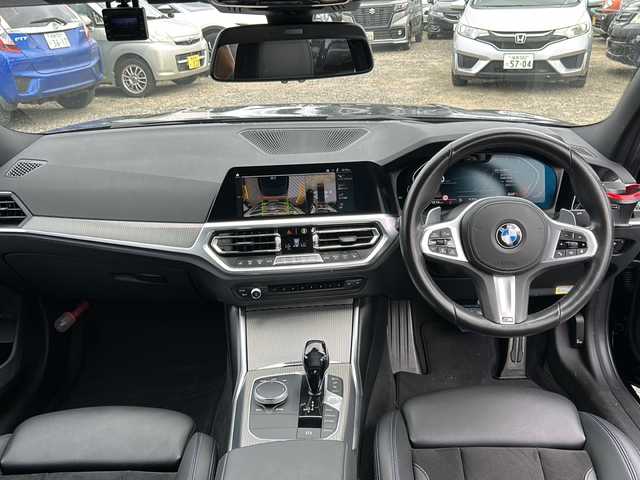 ＢＭＷ ３２０ｄ xDrive Mスポーツ 福島県 2020(令2)年 4.5万km サファイアブラックP 純正ナビ/BT、CD/DVD、フルセグTV/バックカメラ/アラウンドビューモニター/スマートキー/クルーズコントロール/純正フロアマット/レザーシート/両席シートヒーター/パワーシート/シートメモリー/パワーバックドア/インテリジェントセーフティ/ブレーキホールド/置くだけ充電
