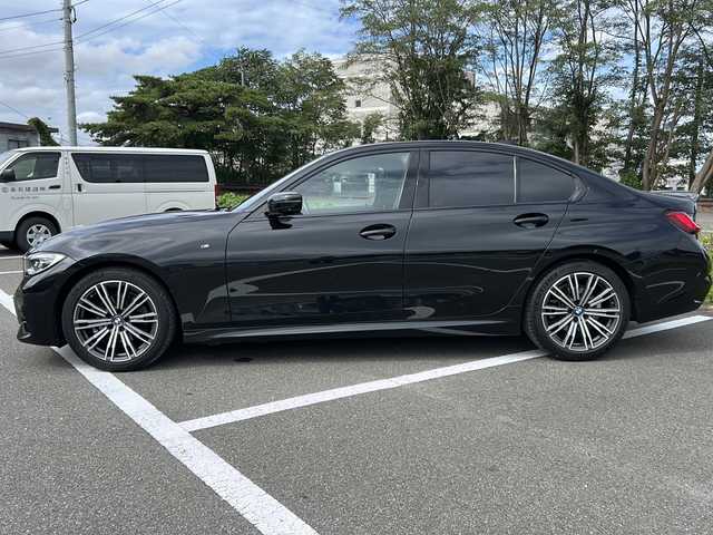 ＢＭＷ ３２０ｄ xDrive Mスポーツ 福島県 2020(令2)年 4.5万km サファイアブラックP 純正ナビ/BT、CD/DVD、フルセグTV/バックカメラ/アラウンドビューモニター/スマートキー/クルーズコントロール/純正フロアマット/レザーシート/両席シートヒーター/パワーシート/シートメモリー/パワーバックドア/インテリジェントセーフティ/ブレーキホールド/置くだけ充電