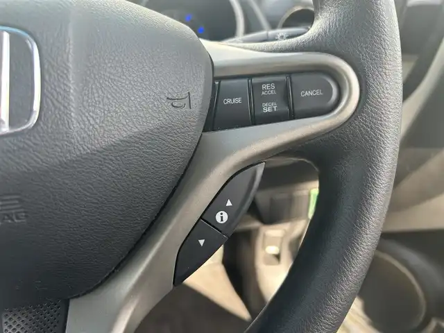 ホンダ フィット ハイブリット スマート セレクション 愛知県 2011(平23)年 15.6万km プレミアムホワイトパール ワンオーナー/社外7V型メモリナビ【Bluetooth SD ワンセグ　FM AM 品：AVIC-MRZ99】/ETC/ドライブレコーダー/オートライト/クルーズコントロール/自動駐車システム/ステアリングリモコン/電動格納ドアミラー/純正フロアマット/Wエアバック/取扱説明書