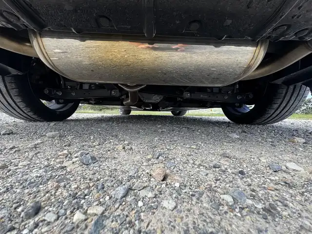 スバル ＢＲＺ S 兵庫県 2023(令5)年 1.2万km クリスタルホワイトP STIドライカーボンリアスポイラー/STIエアロ（F/S/RU）/STIパフォーマンスマフラー/カロッツェリア9インチナビ/フルセグTV/Bluetooth接続可/バックモニター/ハーフレザーシート/純正OPエアアウトレットガーニッシュ/リアアンダーディフューザー