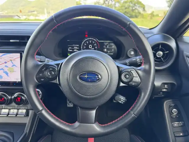 スバル ＢＲＺ S 兵庫県 2023(令5)年 1.2万km クリスタルホワイトP STIドライカーボンリアスポイラー/STIエアロ（F/S/RU）/STIパフォーマンスマフラー/カロッツェリア9インチナビ/フルセグTV/Bluetooth接続可/バックモニター/ハーフレザーシート/純正OPエアアウトレットガーニッシュ/リアアンダーディフューザー