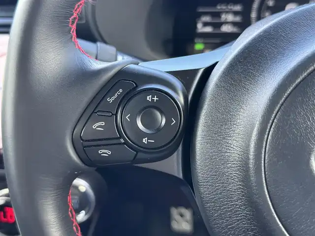 スバル ＢＲＺ S 兵庫県 2023(令5)年 1.2万km クリスタルホワイトP STIドライカーボンリアスポイラー/STIエアロ（F/S/RU）/STIパフォーマンスマフラー/カロッツェリア9インチナビ/フルセグTV/Bluetooth接続可/バックモニター/ハーフレザーシート/純正OPエアアウトレットガーニッシュ/リアアンダーディフューザー