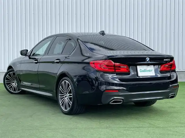 ＢＭＷ ５２３ｄ Mスポーツ 岡山県 2018(平30)年 5.8万km サファイアブラックP メーカー純正ナビ/　CD DVD BT フルセグTV/全方位カメラ/衝突被害軽減装置/レーンキープアシスト/レーダークルーズコントロール/クリアランスソナー/ブラインドスポットモニター/LEDヘッドライト/オートライト/フォグランプ/リアフォグ/ヘッドアップディスプレイ/MTモード付AT/パドルシフト/革巻きステアリング/ステアリングスイッチ/アイドリングストップ/横滑り防止装置/プッシュスタート/スマートキー/スペアキー