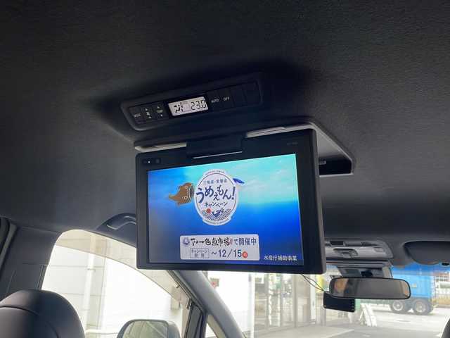 トヨタ エスティマ アエラス プレミアム 愛知県 2017(平29)年 6.9万km ブラック ワンオーナー/禁煙車/純正10.5インチSDナビ/フルセグTV・CD・DVD・SD・Bluetooth/バックカメラ/純正後席フリップダウンモニター/両側パワースライドドア/前後ドライブレコーダー（MDR-CAM）/トヨタセーフティーセンス/・プリクラッシュセーフティ/・レーンディパーチャーアラート/・先行車発進お知らせ機能/・クルーズコントロール/・オートハイビーム/運転席パワーシート/ハーフレザーシート/純正18インチAW/100V電源/LEDヘッドライト/オートライト/ETC/プッシュスタート/スマートキー/純正フロアマット/純正ドアバイザー/保証書/取扱説明書/スペアスマートキー/整備記録簿