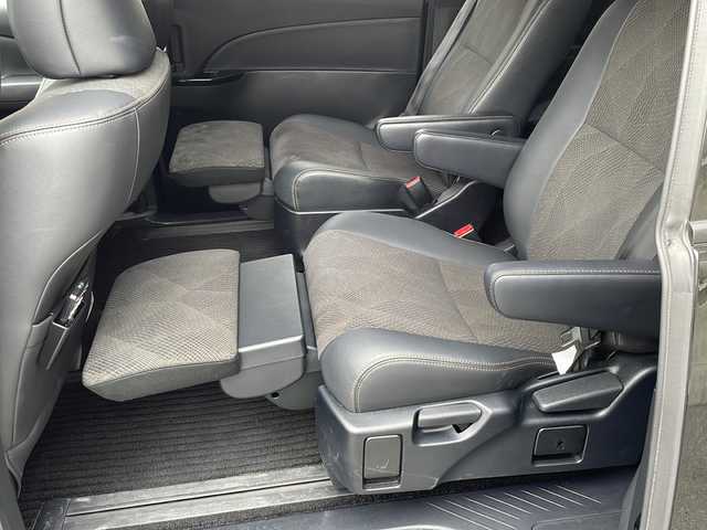 トヨタ エスティマ アエラス プレミアム 愛知県 2017(平29)年 6.9万km ブラック ワンオーナー/禁煙車/純正10.5インチSDナビ/フルセグTV・CD・DVD・SD・Bluetooth/バックカメラ/純正後席フリップダウンモニター/両側パワースライドドア/前後ドライブレコーダー（MDR-CAM）/トヨタセーフティーセンス/・プリクラッシュセーフティ/・レーンディパーチャーアラート/・先行車発進お知らせ機能/・クルーズコントロール/・オートハイビーム/運転席パワーシート/ハーフレザーシート/純正18インチAW/100V電源/LEDヘッドライト/オートライト/ETC/プッシュスタート/スマートキー/純正フロアマット/純正ドアバイザー/保証書/取扱説明書/スペアスマートキー/整備記録簿