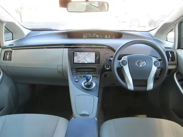 トヨタ プリウス S 千葉県 2010(平22)年 6.3万km ホワイトパールクリスタルシャイン ワンオーナー/純正SDナビ、フルセグTV/バックカメラ/純正オーディオ【DVD/CD/BT/SD】/ヘッドライトレベライザー/フォグランプ/ナビ連動ステアリングスイッチ/電動格納コーナーポール/社外前方ドライブレコーダー/ビルトインETC/新車時保証書/トヨタ整備記録簿(H23/24/26/28/30/R2)