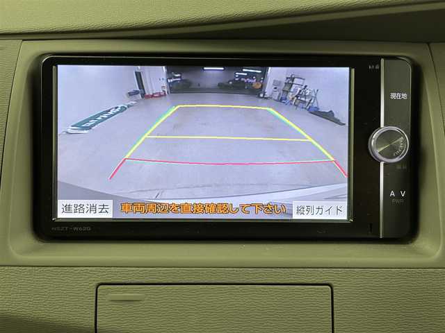トヨタ アイシス G 埼玉県 2012(平24)年 4.2万km シルバーM 純正ナビ　/フルセグ　/両側パワースライドドア　/バックカメラ　/パワーバックドア　/純正アルミホイール１５インチ　/純正フロアマット　/プッシュスタート　/スマートキー
