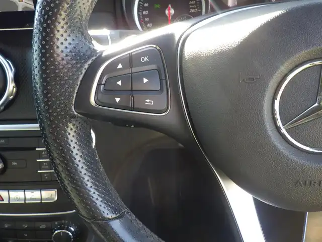 メルセデス・ベンツ ＧＬＡ１８０ 千葉県 2018(平30)年 4.4万km カバンサイトブルー アクティブブレーキアシスト/ブラインドスポットアシスト/アクティブレーンキーピングアシスト/アテンションアシスト/ディストロニック/純正HDDナビ/地デジTV/【DVD/CD再生機能　Bluetooth接続】/バックカメラ/ドライブレコーダー/ハーフレザーシート/前席シートヒーター/革巻きステアリング/ステアリングスイッチ/パドルシフト/ETC/LEDヘッドライト/フォグライト/ウインカーミラー/パークトロニック/純正17インチアルミホイル/サイド/カーテンエアバッグ/キーレスゴー