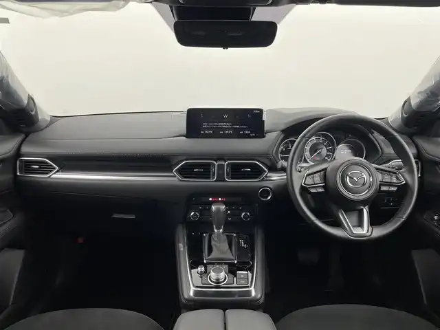 マツダ ＣＸ－８ XD ブラックトーンエディション 群馬県 2024(令6)年 1.1万km プラチナクォーツメタリック クルージングトラフィックサポート/ワイヤレス接続(AppleCarPlay対応)/ハンズフリー機能付パワーバックドア/外部接続ハブ(USB端子/Type-C)/4WD/＝＝＝＝＝/純正10.25インチセンターディスプレイ/・AM/FM/USB/Bluetooth/フルセグTV/AppleCarPlay/AndroidAuto/360°ビューモニター/i-ACTIVSENSE/・スマートブレーキサポート/アドバンストスマートブレーキサポート/・レーンキープアシストシステム/車線逸脱警報システム/・AT誤発進抑制制御(前進/後退)/・ドライバーアテンションアラート/交通標識認識システム/・前後パーキングセンサー/・ブラインドスポットモニタリング/前席パワーシート/シートヒーター/運転席メモリー機能/2列目シートヒーター/ロールサンシェード/ステアリングヒーター/ステアリングスイッチ/置くだけ充電/電動パーキングブレーキ/オートブレーキホールド/プッシュスタート/スマートキー/17インチアルミホイール付スタッドレスタイヤ×4本