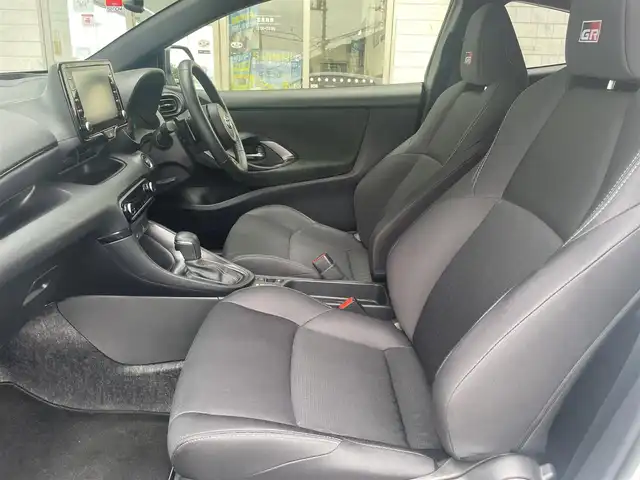 トヨタ ＧＲヤリス RS 群馬県 2023(令5)年 3.3万km スーパーホワイトⅡ ワンオーナー/純正メモリナビ（地デジ、Bluetooth）/バックカメラ/プリクラッシュ/レーンキープアシスト/レーダークルーズコントロール/前席シートヒーター/皮巻きステアリング/パドルシフト/ステアリングヒーター/ビルトインETC2.0/オートマチックハイビーム/LEDヘッドライト/純正ドライブレコーダー（前方）/ミラーキャスト/クリアランスソナー（前後）/TVキャンセラー/ブラインドスポットモニター/保証書/取扱説明書/スマートキー×2/エンジンスターター