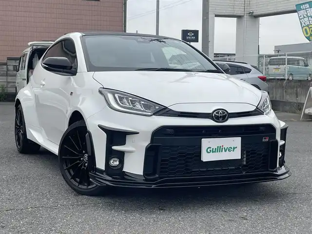 トヨタ ＧＲヤリス RS 群馬県 2023(令5)年 3.3万km スーパーホワイトⅡ ワンオーナー/純正メモリナビ（地デジ、Bluetooth）/バックカメラ/プリクラッシュ/レーンキープアシスト/レーダークルーズコントロール/前席シートヒーター/皮巻きステアリング/パドルシフト/ステアリングヒーター/ビルトインETC2.0/オートマチックハイビーム/LEDヘッドライト/純正ドライブレコーダー（前方）/ミラーキャスト/クリアランスソナー（前後）/TVキャンセラー/ブラインドスポットモニター/保証書/取扱説明書/スマートキー×2/エンジンスターター