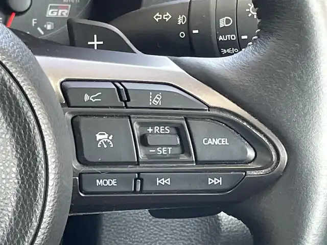 トヨタ ＧＲヤリス RS 埼玉県 2023(令5)年 3.3万km スーパーホワイトⅡ ワンオーナー/外部検査済み/純正メモリナビ（地デジ、Bluetooth）/バックカメラ/プリクラッシュ/レーンキープアシスト/レーダークルーズコントロール/前席シートヒーター/皮巻きステアリング/パドルシフト/ステアリングヒーター/ビルトインETC2.0/オートマチックハイビーム/LEDヘッドライト/純正ドライブレコーダー（前方）/ミラーキャスト/クリアランスソナー（前後）/TVキャンセラー/ブラインドスポットモニター/新車保証書/取扱説明書/スマートキー×2